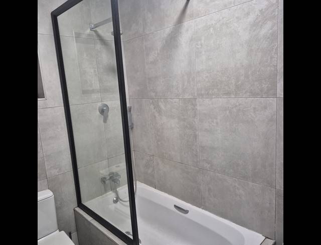 1 BEDROOM FLAT TO LET IN MONTCLAIR